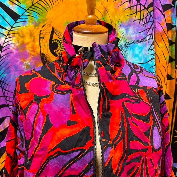 Authentic Original Vintage Style Jackets & Blazers - 🌈 Lovely vibrant Vintage floral jacket